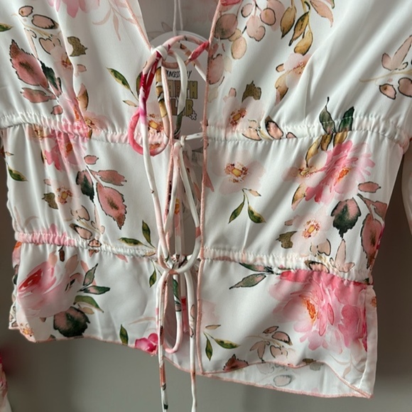 NWT Princess Polly Carnell Blouse Multi White Floral with Front Ties - Picture 5 of 13